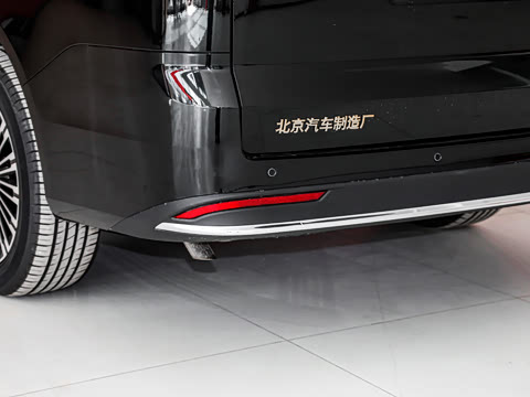 2026�� ���̰� 230����� 7��