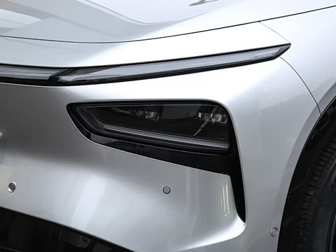 2026�� ���� 602 Max �콢��