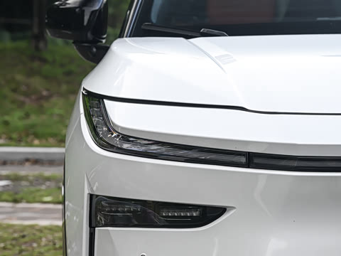 2026�� 610 Max