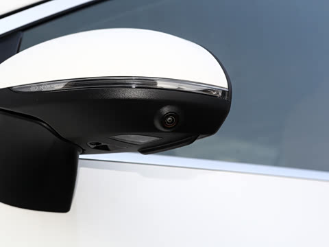 2026�� GLC 300 L 4MATIC ������ 5��