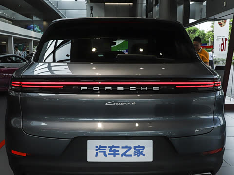 2025�� Cayenne 3.0T ���ΰ�