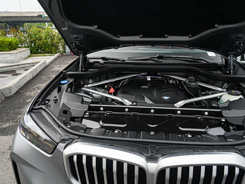 2025�� xDrive 30Li ������M�˶���ҹ��װ