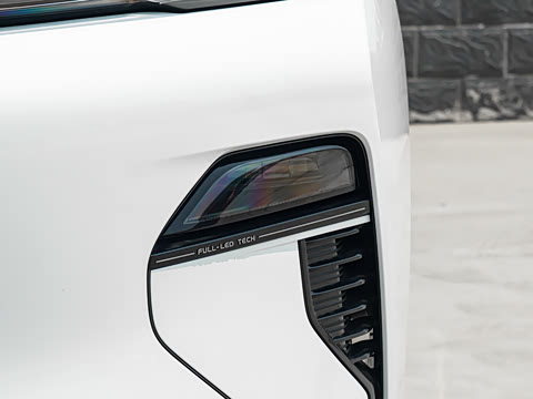 2026�� 605km Զ��+