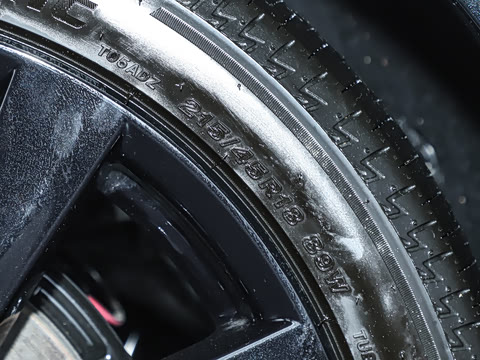 2025�� 2.0L �Զ���ҫ��