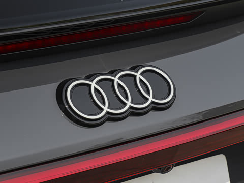 2026�� quattro Ǭ���Ǽݰ�