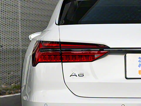 2025�� allroad quattro ̽���� 55 TFSI ����ԽҰ��