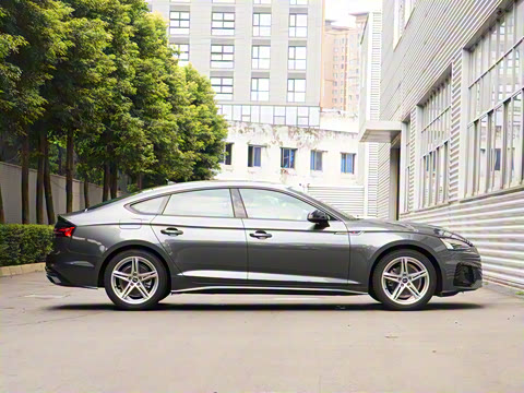 2025�� Sportback ��ذ� 40 TFSI ʱ�ж�����