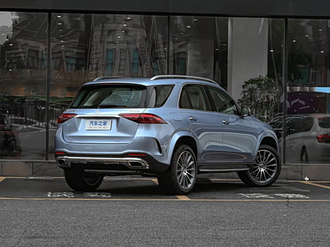 2025�� �Ŀ� GLE 450 4MATIC ������
