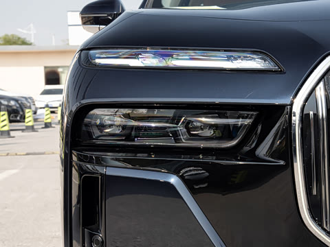 2026�� 740Li ������ M�˶���װ