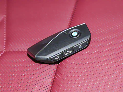 2026�� eDrive 40L M�˶���װ