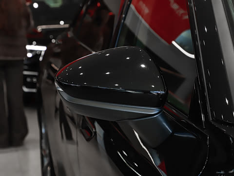 2026�� 2.0T quattro ������