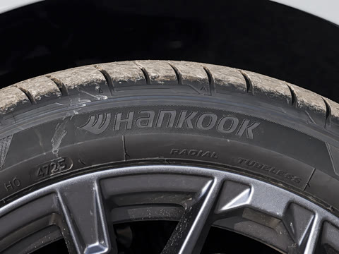 2026�� 330i M�˶���ҹ��װ