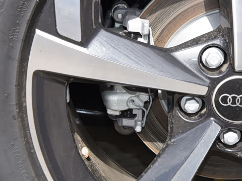 2026�� quattro 45�����ذ� 35TFSI ʱ�ж�����