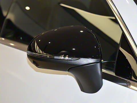 2025�� AMG CLE 53 4MATIC+ ������ܳ�