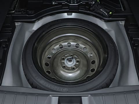 2025�� 2.4T CVT Wagon tS EyeSight