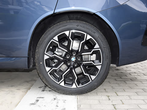 2025�� xDrive30L ������ M�˶���ҹ��װ