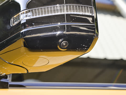 2025�� 215Զ�а�