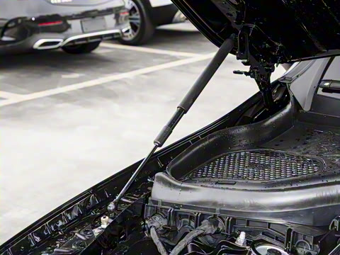 2026�� GLC 260 L 4MATIC ������