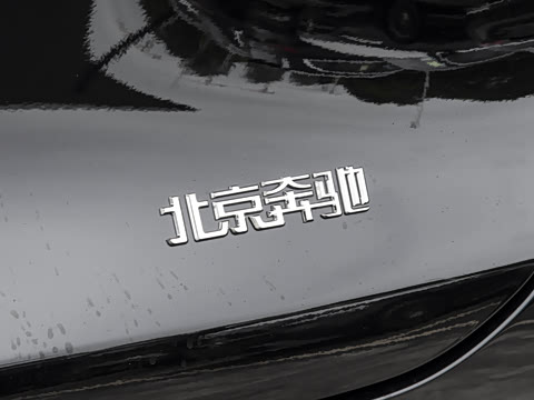 2026�� GLC 260 L 4MATIC ������