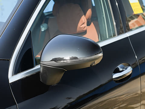 2026�� GLC 260 L 4MATIC ������