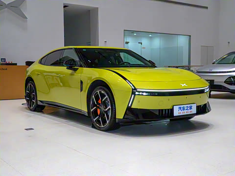 2025�� 702 ������ Ultra