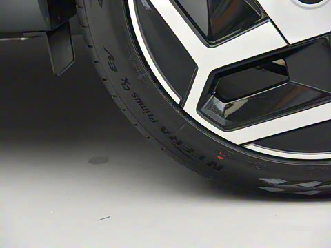 2025�� ����TECH�� 64.2kWh