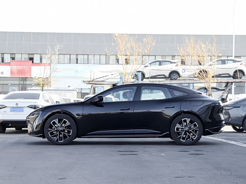 2025�� Elite���̰�