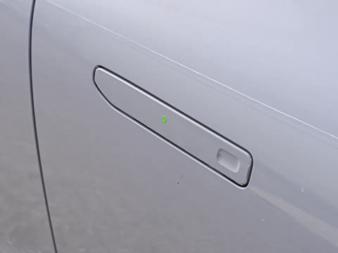 2027�� 590������