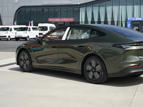 2026�� ���� 565 Plus