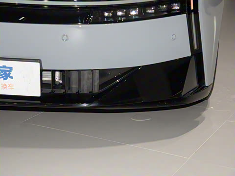 2025�� 702 ������ Ultra