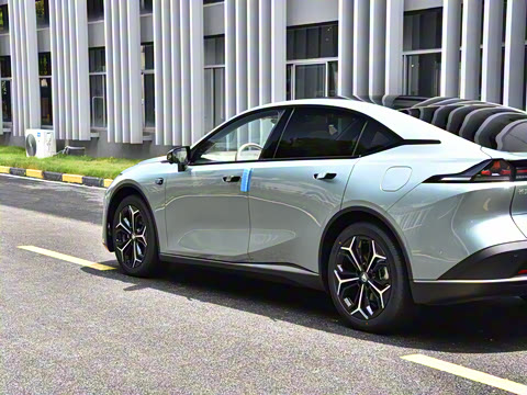 2026�� 240Ultra��ΪǬ��ADS SE��