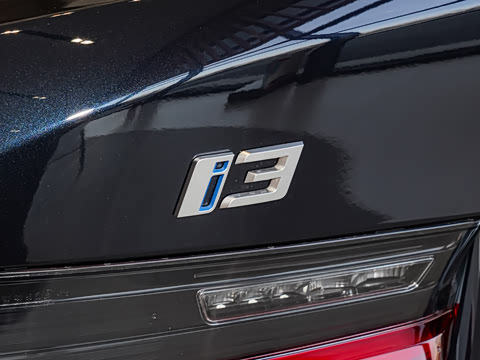 2026�� �Ŀ� eDrive 35 L