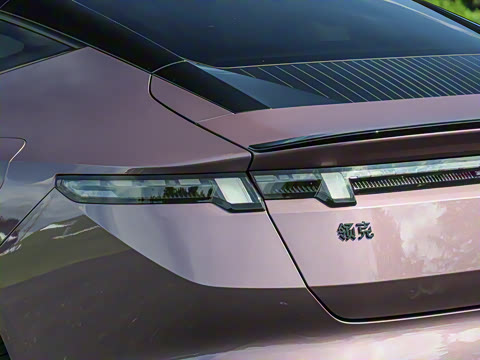 2025�� 240����Ultra