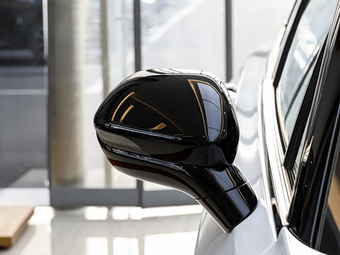 2026�� 2.0T ���а�