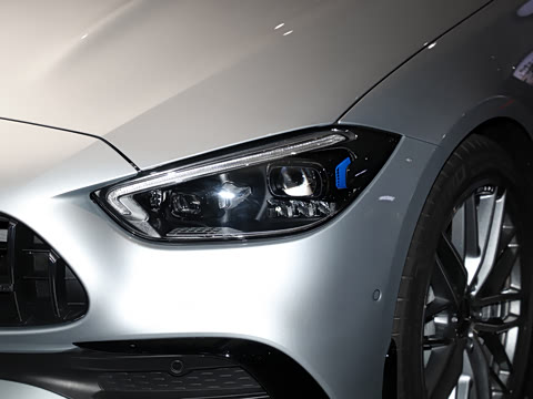 2026�� AMG C 43 4MATIC