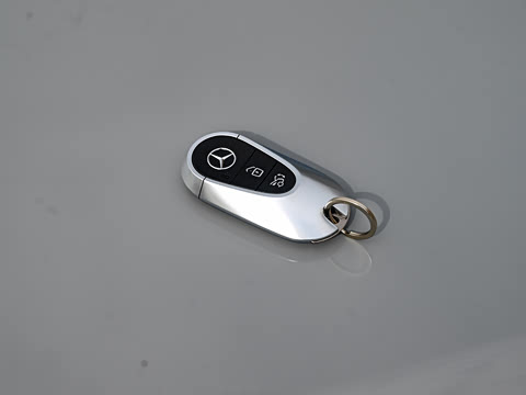 2026�� CLE 300 4MATIC �����ͽ��ܳ�