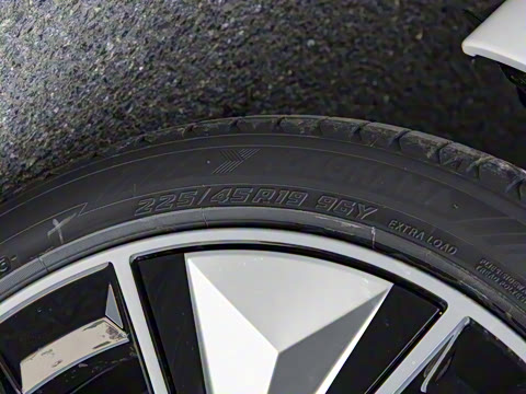 2026�� eDrive 40 L ��ҹ�˶���װ