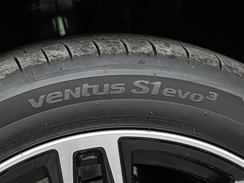 2026�� �Ŀ� 525Li M�˶���װ