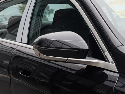 2026�� �Ŀ� 530Li ������ M�˶���װ