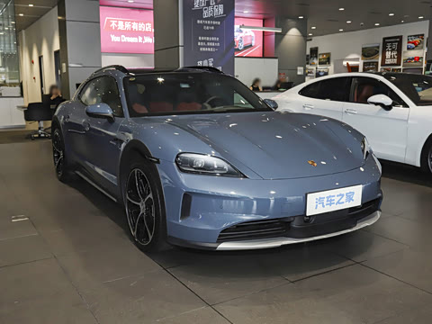 2026�� Taycan 4 Cross Turismo