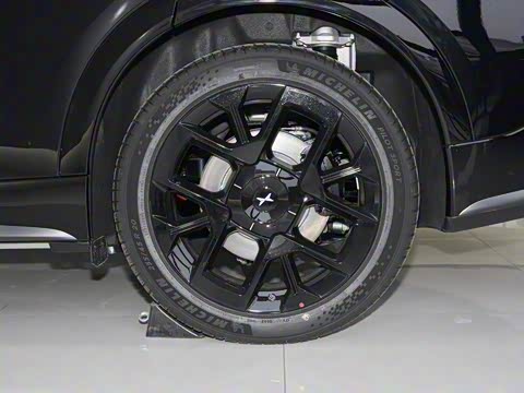 2026�� ���� 702 Max �콢��