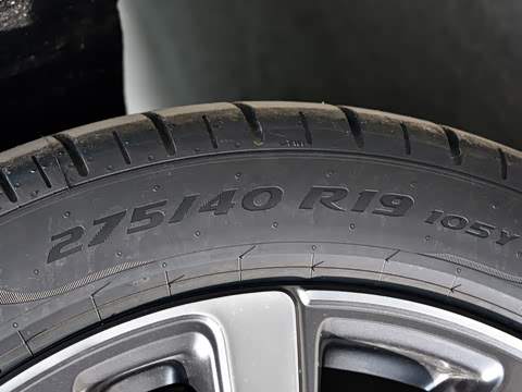 2026�� �Ŀ�� E 300 L ʱ����