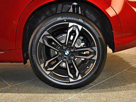 2025�� sDrive25i M�˶���װ