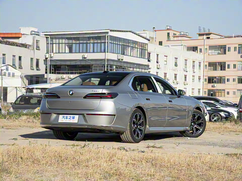 2026�� 735Li ������װ