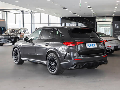 2026�� �Ŀ� AMG GLC 43 4MATIC