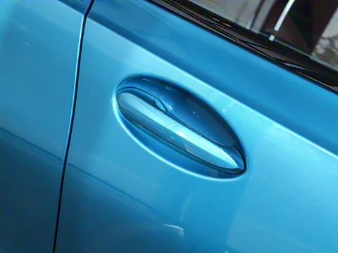 2025�� 330Li M�˶���ҹ��װ