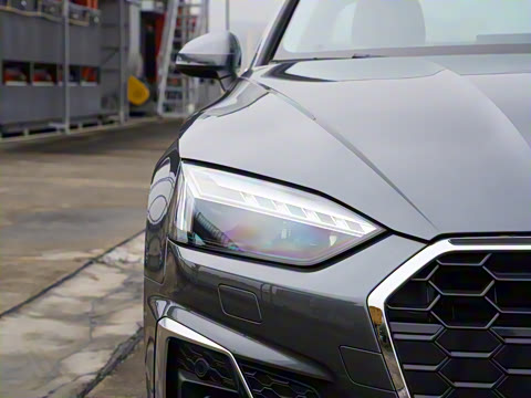 2025�� Coupe 40 TFSI ʱ�ж�����