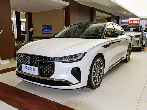 2025�� 2.0T ���ݰ�