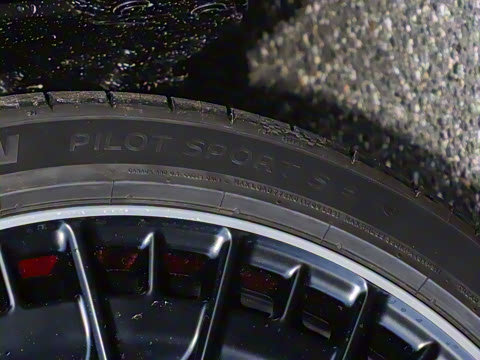 2025 Ŀ AMG CLE 53 4MATIC+ ܳ