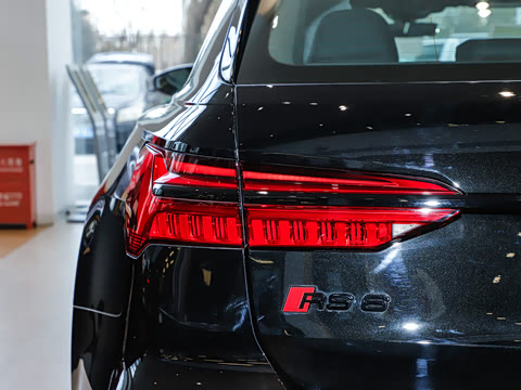 2025��  RS 6 4.0T Avant performance